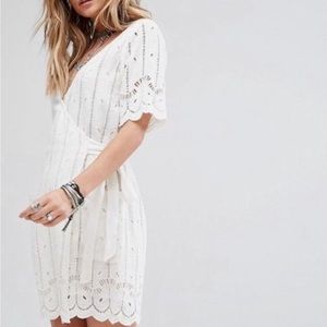 Tularosa l XS Rocky Embroidered Eyelet Lace Wrap Around Tie Bodice Mini Dress